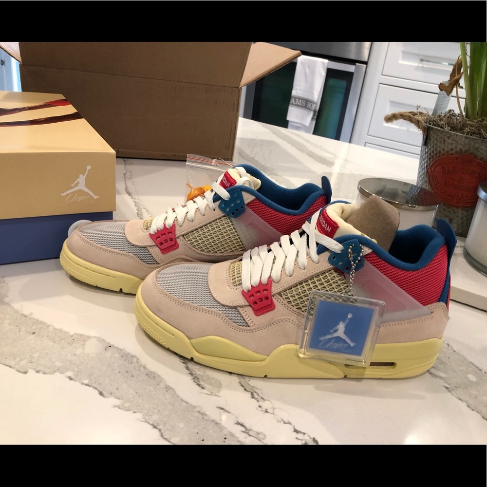 Sold💕Union LA x Air Jordan 4